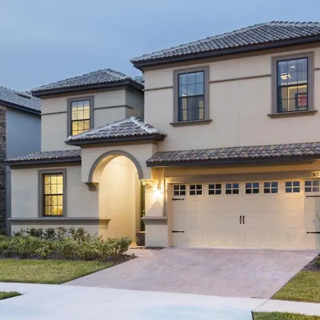 Chic 8 Bdrm Retreat With Pool & Spa In Champions Gate